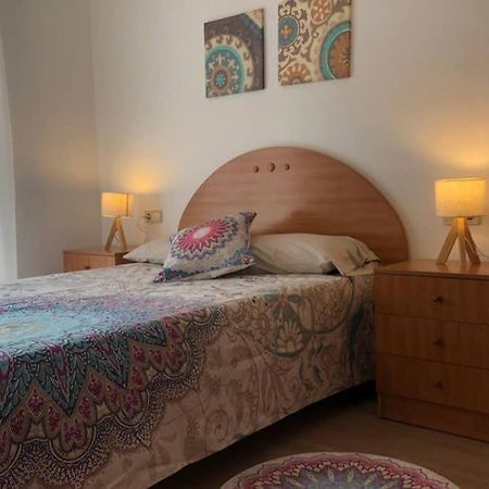 Luminoso Y Acogedor Alojamiento En Sort Apartment ภายนอก รูปภาพ