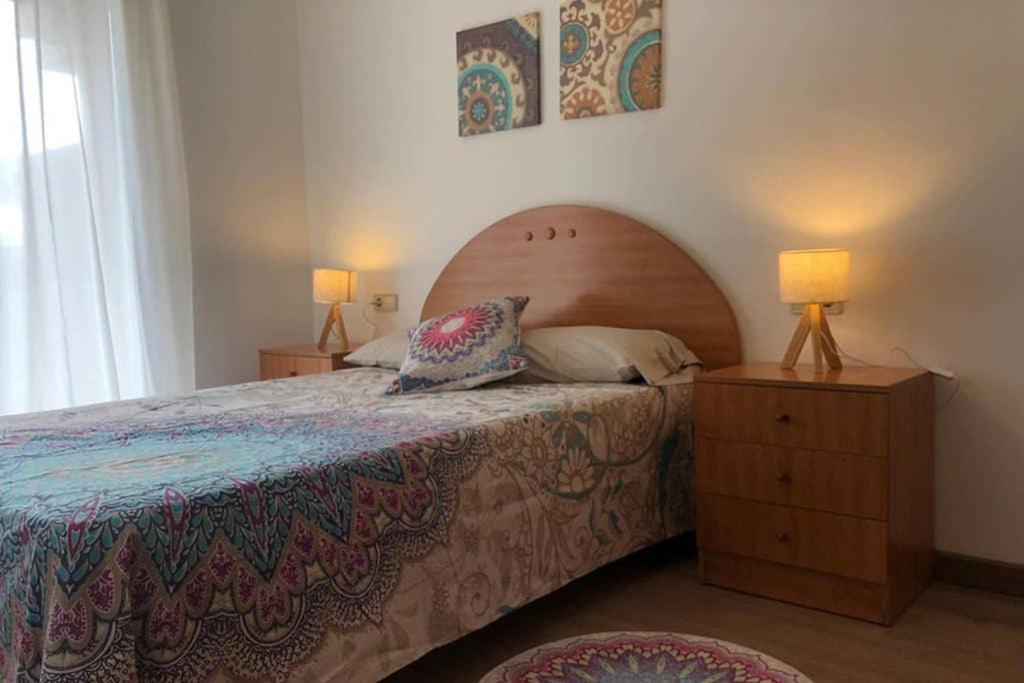 Luminoso Y Acogedor Alojamiento En Sort Apartment ภายนอก รูปภาพ